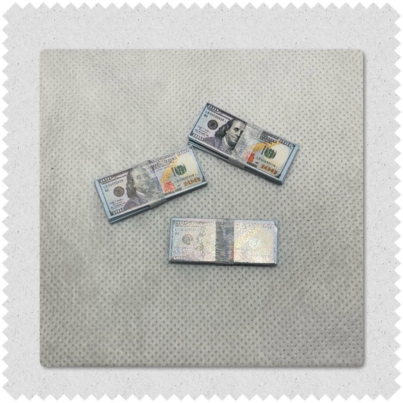 LV Upcycled Louis Vuitton LV Bag Charm - Picture 4 of 4